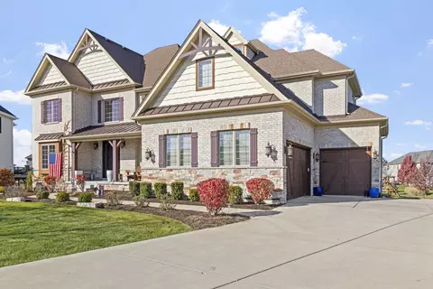 4447 Sassafras Ln, Naperville, IL 60564