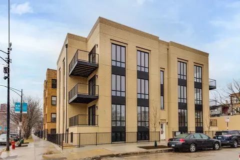 1204 N Spaulding Ave #1N, Chicago, IL 60651
