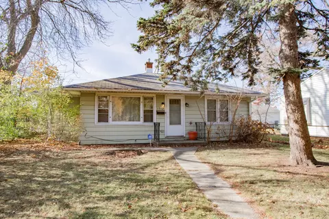 1312 N Linden Ave, Waukegan, IL 60085