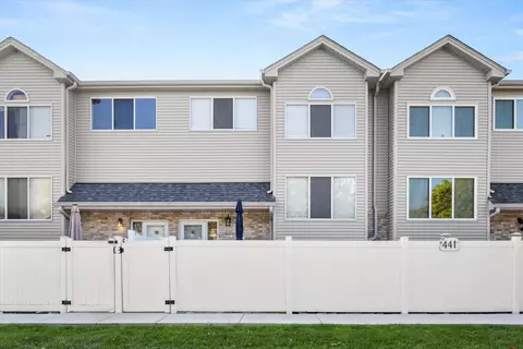 441 Park Ridge Ln #C, Aurora, IL 60504