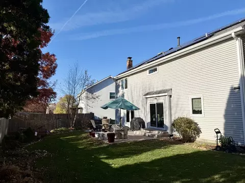 Exterior - 515 Cimarron Dr W, Aurora, IL 60504 photo 5 of 8