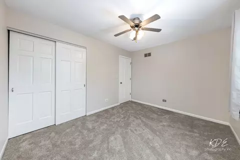 Bedroom - 515 Cimarron Dr W, Aurora, IL 60504 photo 11 of 12