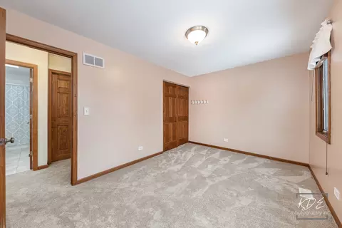 Bedroom - 515 Cimarron Dr W, Aurora, IL 60504 photo 9 of 12