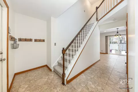 Entry Way - 515 Cimarron Dr W, Aurora, IL 60504 photo 1 of 3