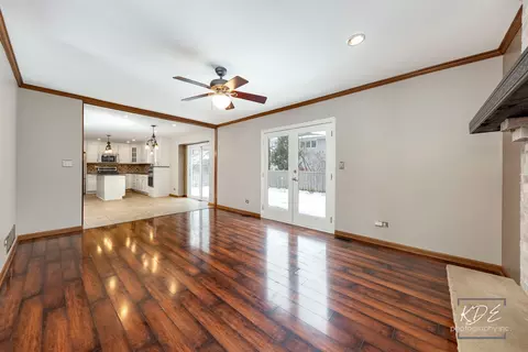 Living - 515 Cimarron Dr W, Aurora, IL 60504 photo 9 of 9