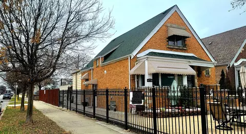 4758 S Campbell Ave, Chicago, IL 60632