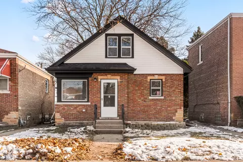 3605 Harvey Ave, Berwyn, IL 60402