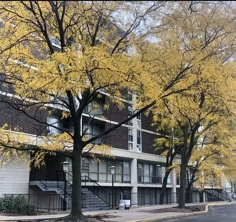 1043 S York Rd #208, Bensenville, IL 60106