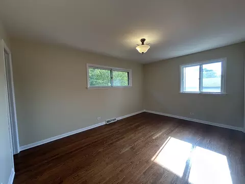 538 S 7th St, West Dundee, IL 60118 photo 8