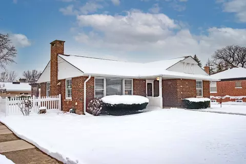 2128 Hull Ave, Westchester, IL 60154