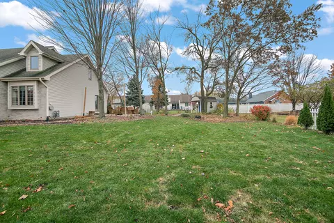Exterior - 225 Sibley Dr, Minooka, IL 60447 photo 10 of 11
