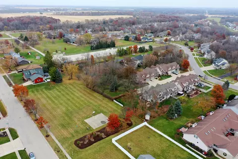 View/Area - 225 Sibley Dr, Minooka, IL 60447 photo 3 of 5
