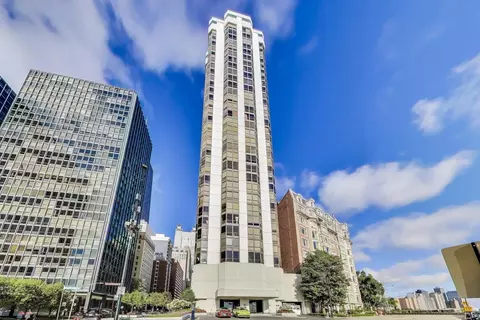 990 N Lake Shore Dr #9A, Chicago, IL 60611