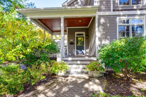 216 E Sheridan Pl, Lake Bluff, IL 60044 photo 2