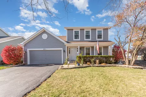 891 Lowell Ln, Naperville, IL 60540