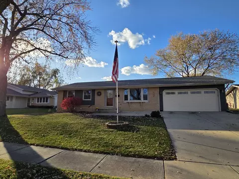 Undisclosed, Schaumburg, IL 60193