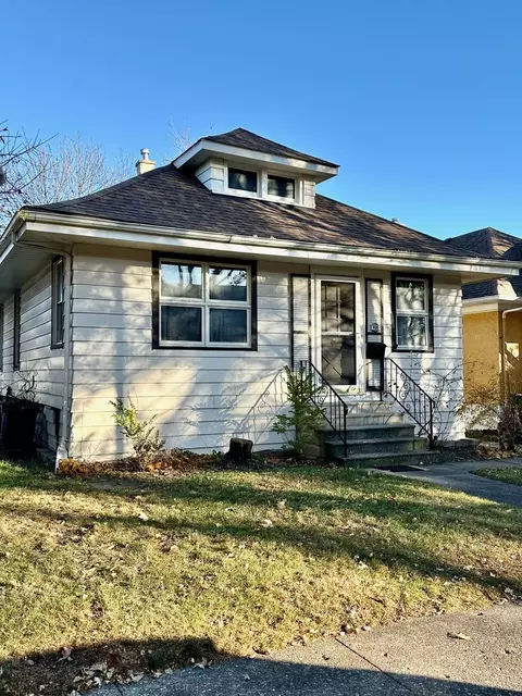 908 N Raynor Ave, Joliet, IL 60435