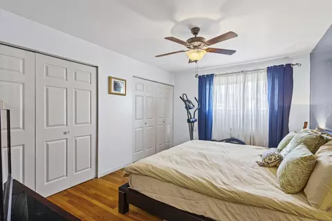 Bedroom - 9561 Dee Rd #1D, Des Plaines, IL 60016 photo 1 of 2