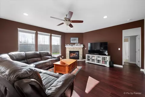 Living - 4375 Rudyard Kipling Rd, Elgin, IL 60124 photo 1 of 2