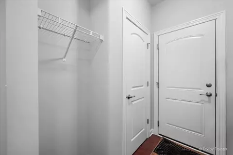 Entry Way - 4375 Rudyard Kipling Rd, Elgin, IL 60124 photo 5 of 6