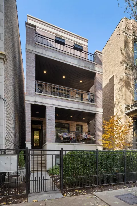 2680 N Orchard St #2, Chicago, IL 60614