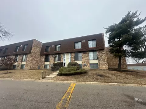 202 S Waters Edge Dr #102, Glendale Heights, IL 60139