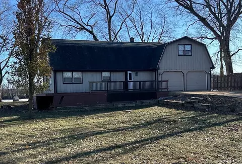 11161 Edgemere Ter, Roscoe, IL 61073