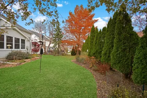35 Greythorne Cir, Bloomington, IL 61704 photo 53