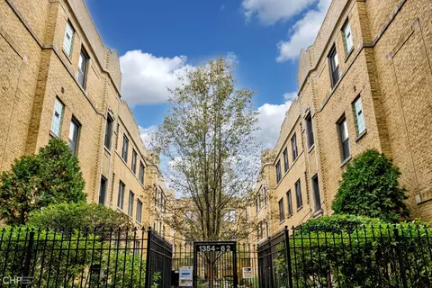 1360 W Estes Ave #2N, Chicago, IL 60626