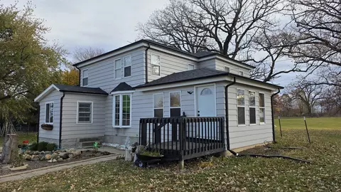 3494 Howlett Rd, Paw Paw, IL 61353