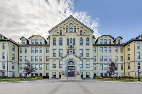 1041 Ridge Rd #503, Wilmette, IL 60091