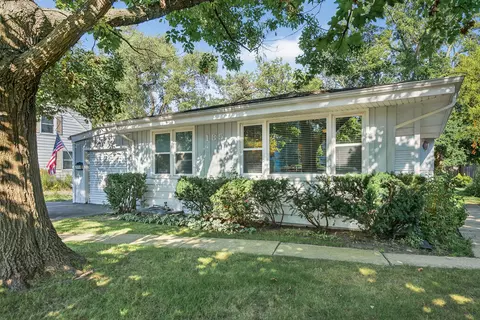 185 Happ Rd, Northfield, IL 60093
