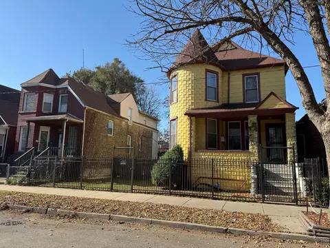 7428 S Maryland St, Chicago, IL 60619