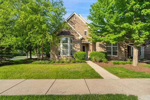 2904 Portage St, Naperville, IL 60564