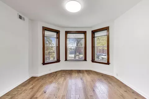 Living - 4640 N Saint Louis Ave, Chicago, IL 60625 photo 1 of 6