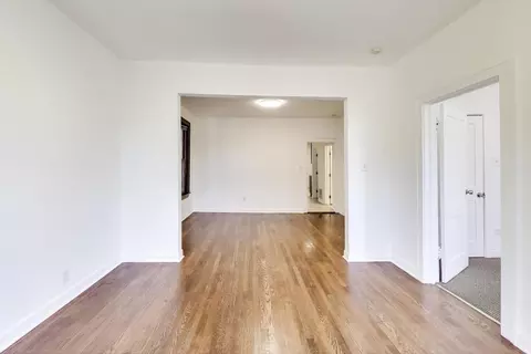 Living - 4640 N Saint Louis Ave, Chicago, IL 60625 photo 4 of 6