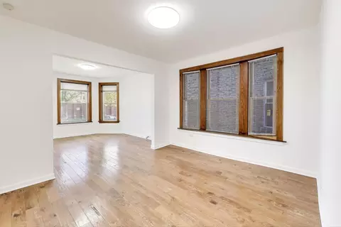 Living - 4640 N Saint Louis Ave, Chicago, IL 60625 photo 3 of 6