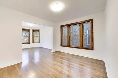 Living - 4640 N Saint Louis Ave, Chicago, IL 60625 photo 6 of 6