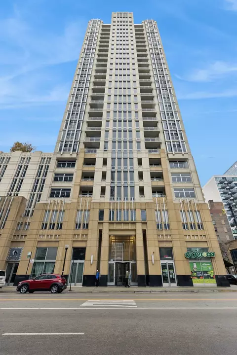1400 S Michigan Ave #1708, Chicago, IL 60605