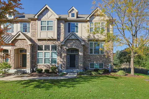 299 Bennett Dr, Carol Stream, IL 60188