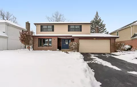 1720 N Burning Bush Ln, Mount Prospect, IL 60056