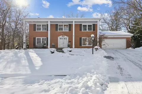 5 Kildare Ct, Deerfield, IL 60015