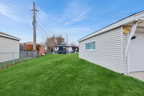 Exterior - 4266 W 81st St, Chicago, IL 60652 photo 2 of 5
