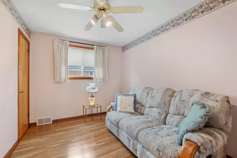 Bedroom - 4266 W 81st St, Chicago, IL 60652 photo 4 of 4