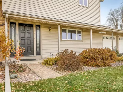 2110 E Angle Rd, Dakota, IL 61018 photo 2