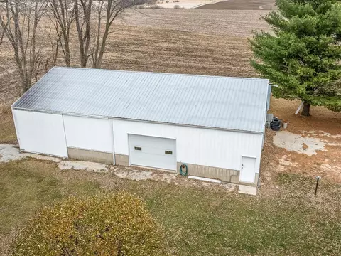 2110 E Angle Rd, Dakota, IL 61018 photo 34
