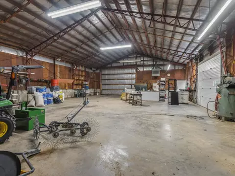 2110 E Angle Rd, Dakota, IL 61018 photo 35