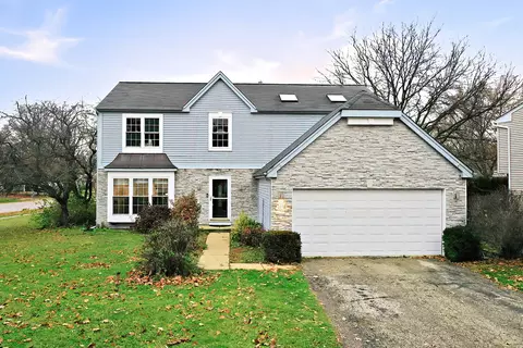 1670 Yosemite Pkwy, Algonquin, IL 60102