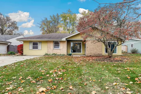 1409 Sequoia Ln, Darien, IL 60561