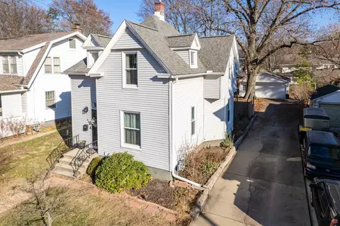 Exterior - 802 S Fell Ave, Normal, IL 61761 photo 2 of 8